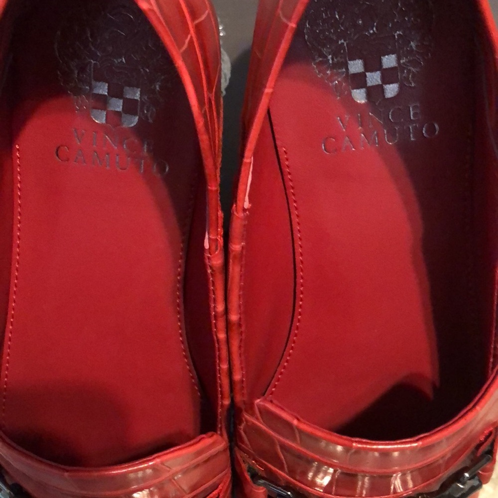 Vince Camuto Red Crocodile-Embossed Womems EUC - Picture 5 of 6